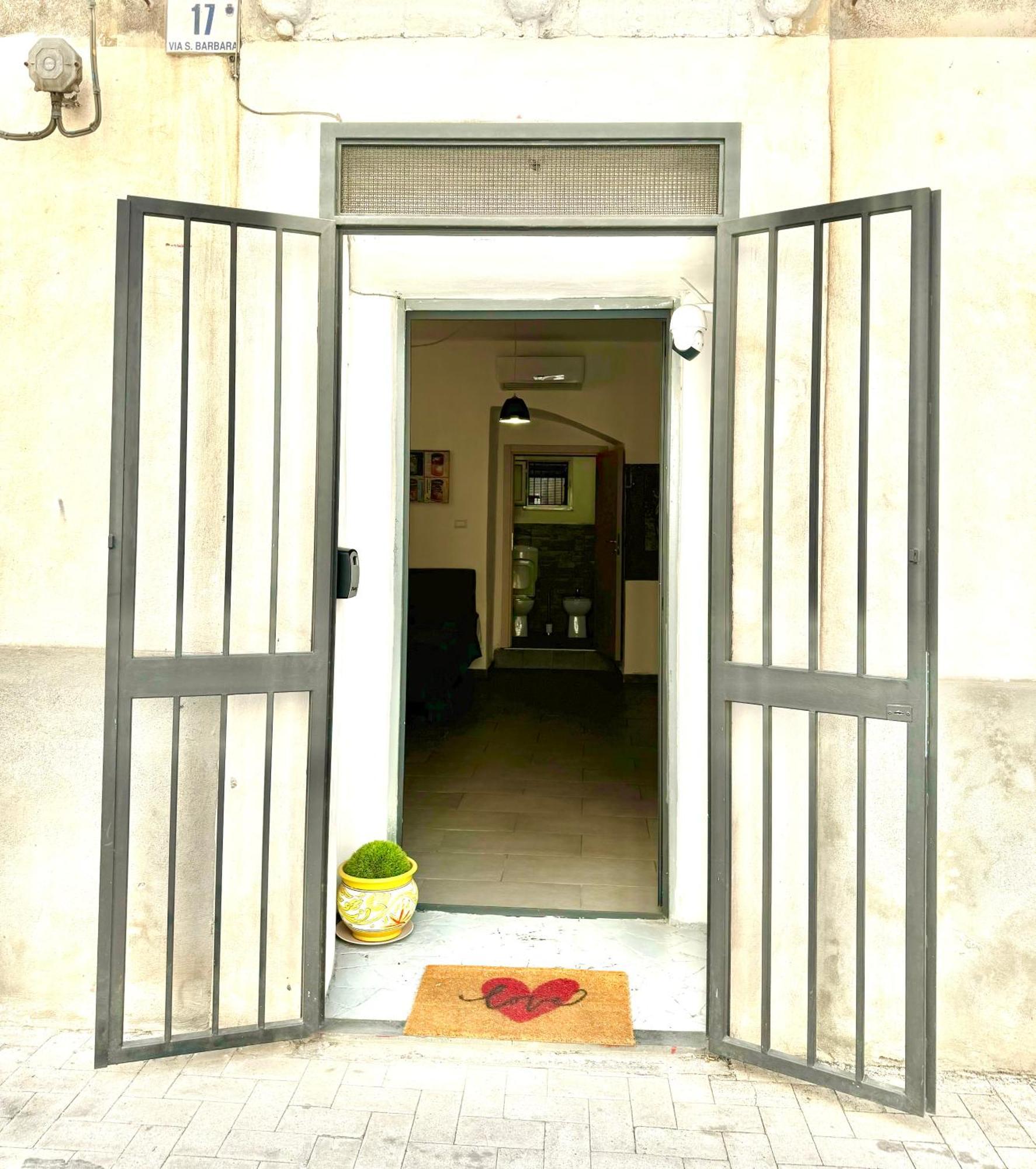 Casa Barbara 15-17 Apartment Catania Ngoại thất bức ảnh